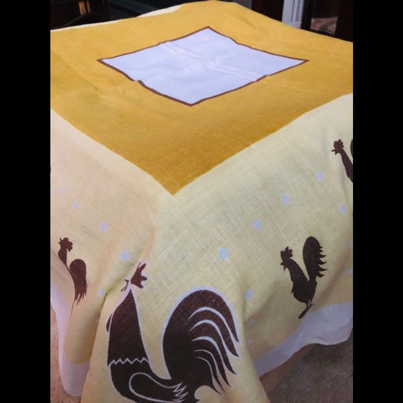 Vintage Other - ❌SOLD❌Vintage Linen Gold Tablecloth Roosters